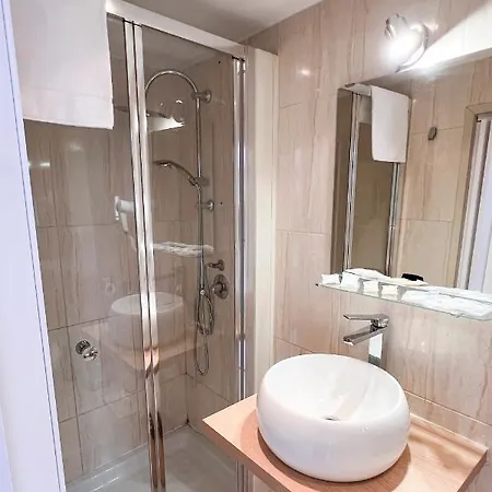 174 Urban Frühstückspension 4*