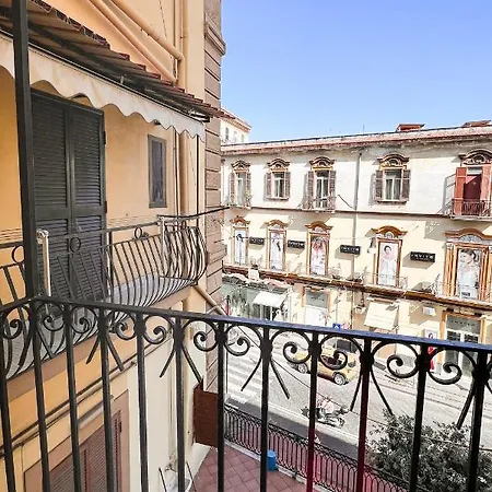 Cozy Oda ve Kahvaltı 4*