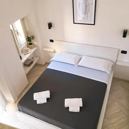 Bed & Breakfast 174 Urban Stay 4*